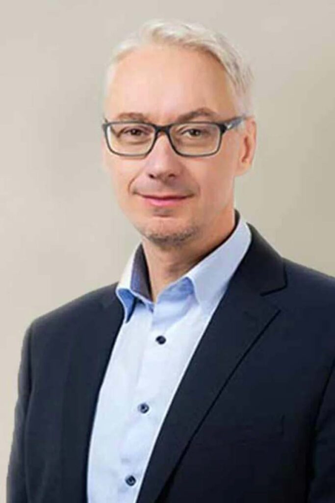 Bernhard Reiter